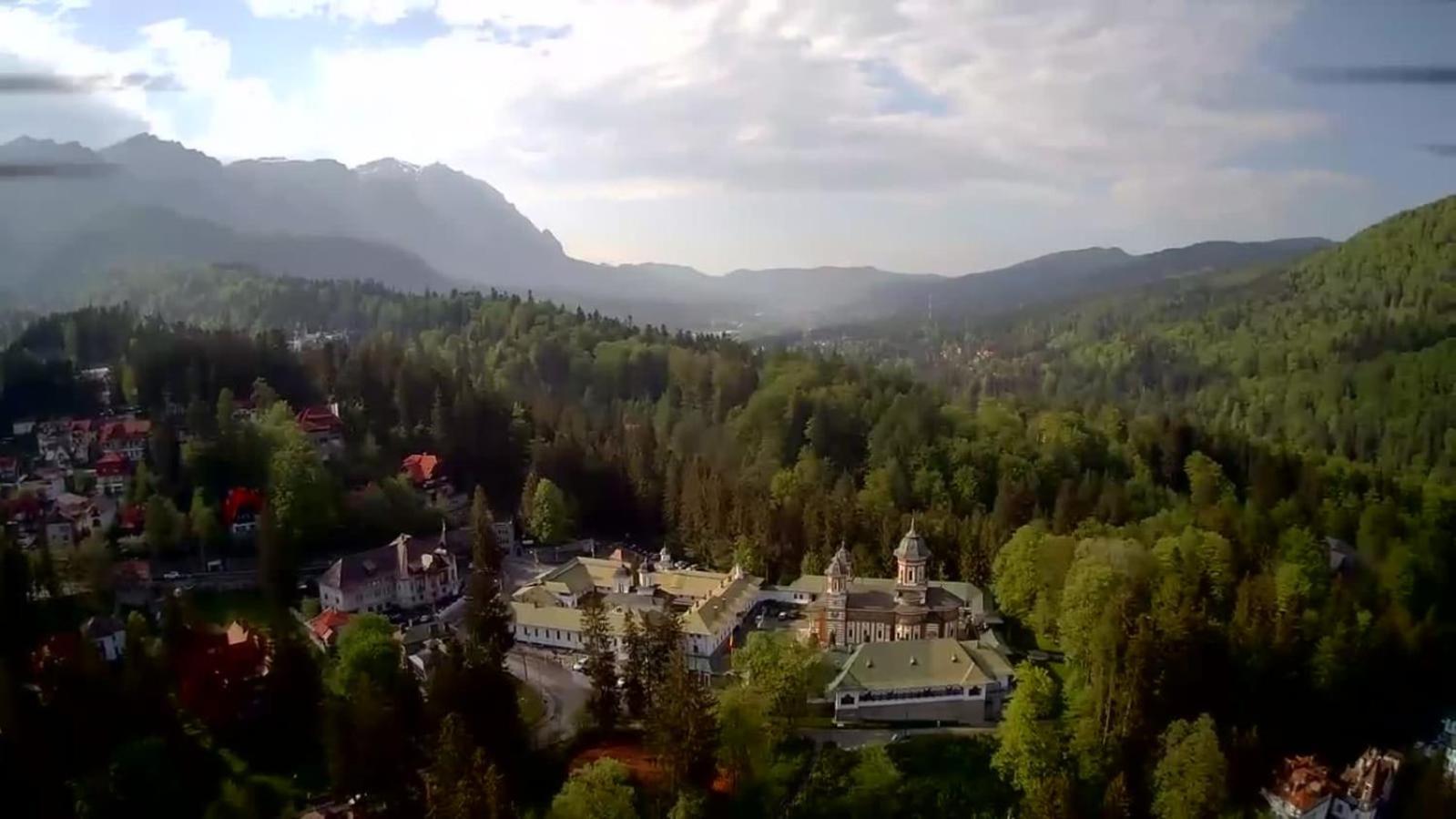 Central Park View Sinaia Esterno foto